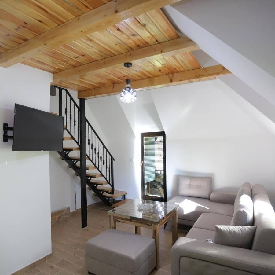 P-Zlatar, Apartman 3 Brdo Extérieur photo