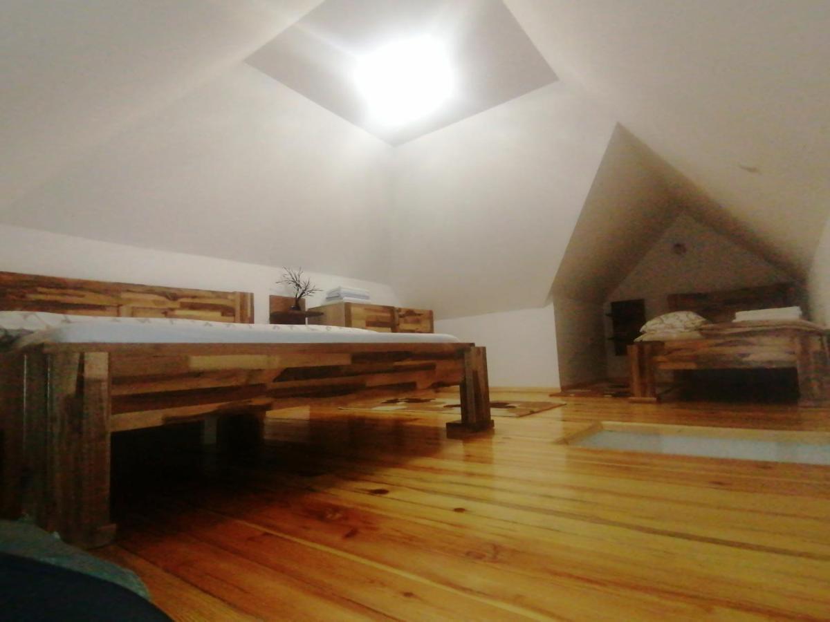 P-Zlatar, Apartman 3 Brdo Extérieur photo