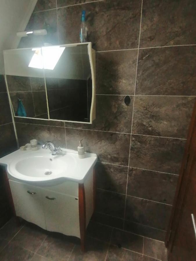 P-Zlatar, Apartman 3 Brdo Extérieur photo