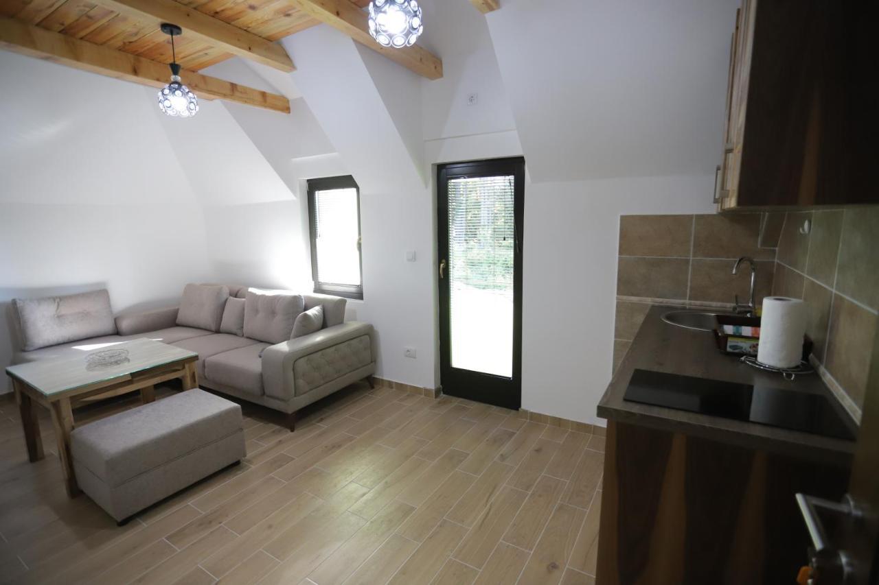 P-Zlatar, Apartman 3 Brdo Extérieur photo